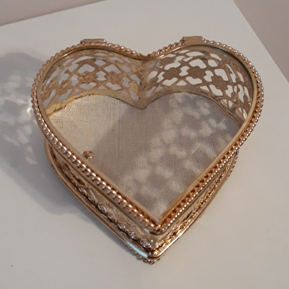 Things Remembered jewelry box